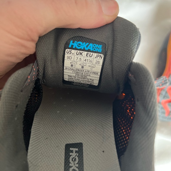 Hoka Challenger ATR 6 Size 9W - Picture 7 of 8